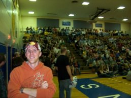 2840_1063125780982_1311095380_30173737_345915_n